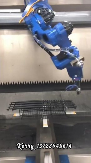 Robotic Painting Booth with Turntable System for Plastic