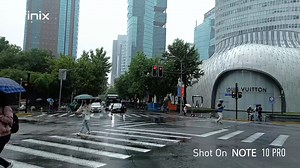 With a 64MP Quad rear camera, the Note 10 Pro produces high quality videos and photos😎 comparable to a professional camera setup. Wanna try it out? Get ready for our Photo class Photo tour.😉 #ShotOnNote10pro | Infinix Mobile