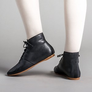 Emma Regency Leather Boots (Black)