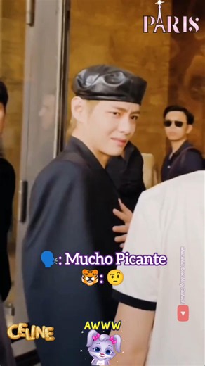 V's reaction when ARMYs say "Mucho Picante" and sing his part from "Jump" is so funny 😍🤧#taehyung