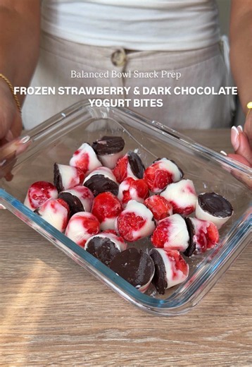 Frozen Strawberry & Dark Chocolate Yogurt Bites