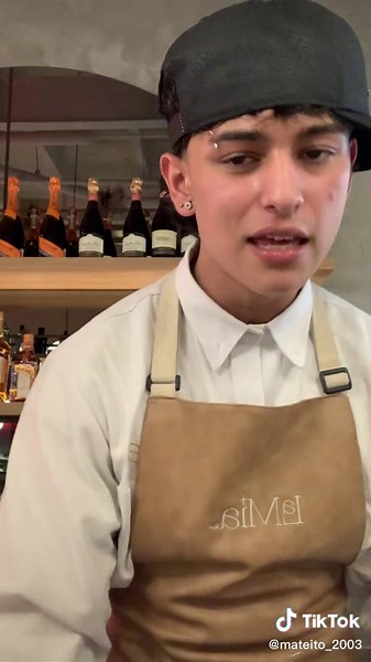 Bar Techniques: Mastering the Art of Cocktail Making