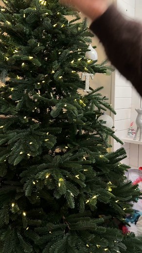 17K views | Get your hands on Mylee Gel Polish shades. Now £6.99 for Black Friday. Smooth, glossy, chip-free colour for less. | Mylee Beauty | Facebook