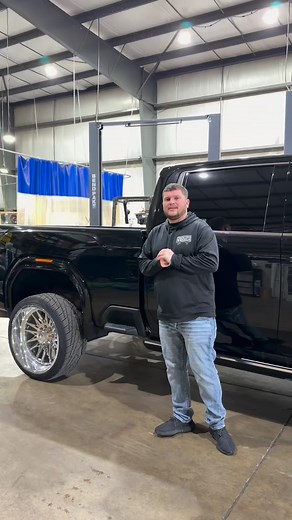 91 reactions · 5 comments | $2999 BLACK FRIDAY SPECIAL 2” Leveling kit (parts, labor, alignment) 20x8.5 Denali replicas chrome or polished 35x12.50x20 Amp mt or Avix trailtek rts -Tpms included! -Lugnuts included! -Mount/balance included! DM @tatestolfa or text 309-706-5229 for the best deals on wheels! #perfectionwheels #gmc #chevy #duramax #truck | Perfection Wheels | Facebook