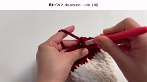 Crocheting body part for fox scarf design