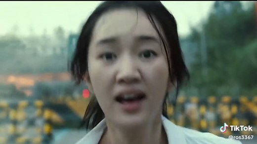 Mis escenas favoritas #movie #korea #traintobusan #tidalwave #thecall #thehost #flu #thevillainess #thegangsterthecopthedevil #running