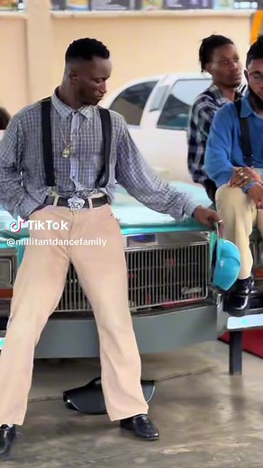 Imagine the smile 🤓💔 | Ariwa Lucky