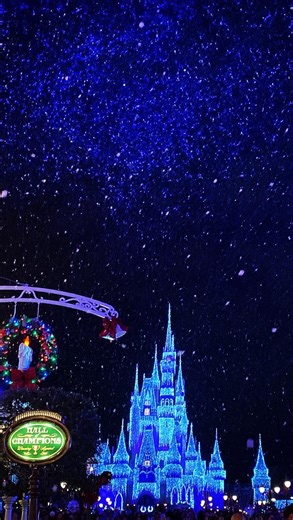 RV Hacks | Fulltime RV Living - Scott & Van + 👧🏼 on Instagram: "The most expensive mistake an RVer can make is not doing a walk around before leaving.😬 Always check: ✅ Slides in ✅ Awning in ✅ Stairs up ✅ Antenna down ✅ Windows shut ✅ Hatches closed & locked ✅ Power, water, & sewer disconnected ✅ Tire pressure (torque wheel lugnuts for trailers) ✅ Wheel chocks removed ✅ Jacks up ✅ Hitch secure (tug test) ✅ Walk around the RV to do a last visual check before leaving 💯 There is a lot to check o