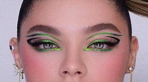 evpct Chameleon Duo Chrome Liquid Eyeliner, Rose Bronzer Flare Glitter Metallic Shimmer Liquid Eyeliner, Multichrome Color Shift, Long Lasting Waterproof Eye Liner Eyeshadow Pencil Face Glitter Makeup