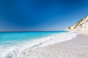 Prijavite se na naš YouTube kanal i uživajte u kvalitetnim i novim video snimcima svojih omiljenih letovališta i plaža u Grčkoj. Za prijavu kliknite na link: https://www.youtube.com/user/NikanaThassos/videos?view_as=subscribe Egremni, Lefkada | Nikana.gr