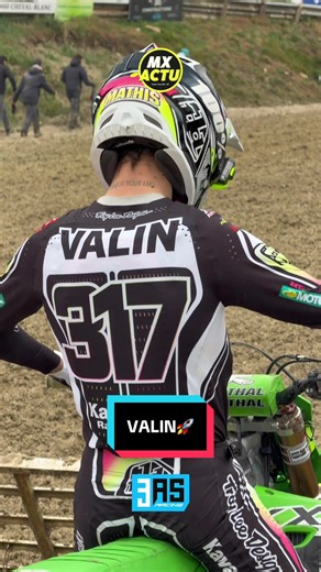 🚀 @mathis_valin effectuera sa deuxième année en MX2 cette saison 👀 3ᵉ des chronos à Pernes après avoir détenu la pôle position pendant un long moment sur sa 250 face aux 450, il a montré une belle vitesse, de bon augure pour la saison à venir ✊🏻 À noter qu’il sera présent ce week-end à Hawkstone Park pour disputer une deuxième course de préparation 🇬🇧 @3asracing , 10% de réduction avec le code « MXACTU10 »🤝 #mxactu #mathisvalin #perneslesfontaines