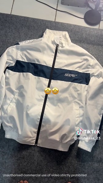 Rekomendasi Jaket Sweater Cowok Keren - Jaket Adidas & Varsity