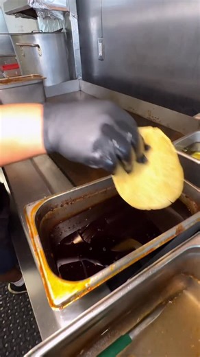 The only place in the city serving cheesy GRINGO TACOS🔥 𖡡 55 N. Stephanie St, Suite 120 🌮 Tacos, burritos & more with family recipes 🔥 Hecho con amor—tortillas & salsas ✖️ Open Tue-Sun 10-10 | Closed Mon #lasvegasfood #lasvegas #henderson #hendersonnv #foodie #vegas #tacos #alpastor #alpastortacos #mexicanfood #vegasfood | Chatos Tacos