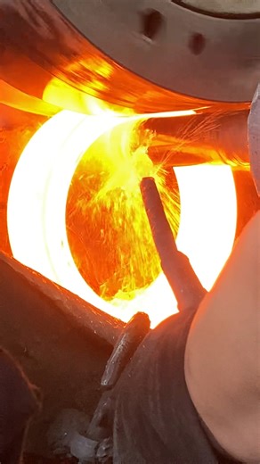 Inside the forging factory Forging Ring Rolling in Extreme Heat – Unbelievable Skill! #forging #iron #process #machine #blacksmith #fblifestyle | TIM inside the factory