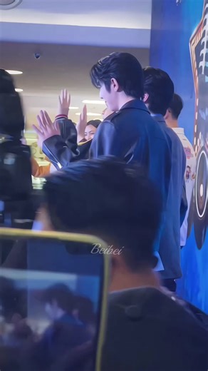 真人真的好帅好可爱@penraikrab 😳 #seakeen #sea_tay_lay #tiktokmyanmar🇲🇲 #junctioncity #ThaifestYangonxSeaKeen