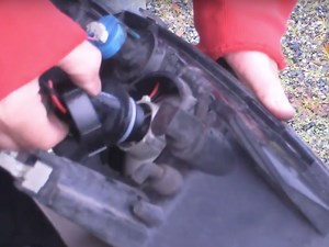 1995-2005 Chevrolet Cavalier Headlight Bulb Replacement (1995, 1996, 1997, 1998, 1999, 2000, 2001, 2002, 2003, 2004, 2005)