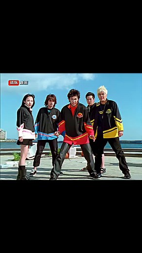 Exploring Hyakuju Sentai Gaoranger: A 2001 Super Sentai Series