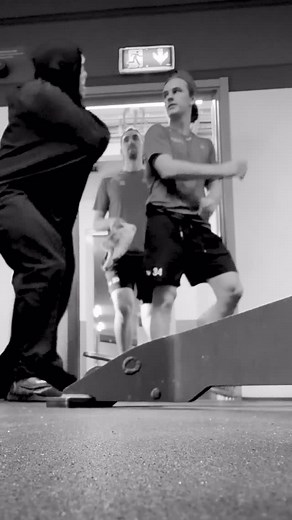 21K views · 325 reactions | OP tränar på skrämseltaktik…  Fredag och söndag har vi Halloween-tema på våra hemmamatcher i HockeyAllsvenskan och SDHL. Du vågar väl komma?  ️ biljett.modohockey.se | MoDo Hockey | Facebook