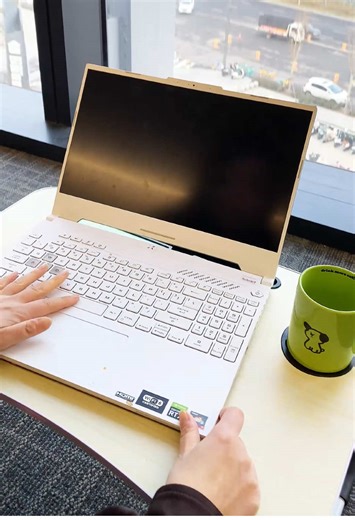 Foldable Table: Perfect for Work, Study, or Relaxation