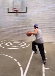 22K views · 1.4K reactions | Taehyung playing basketball on Weverse: https://weverse.io/bts/live/2-166866706 | BTSV - 김태형 | Facebook