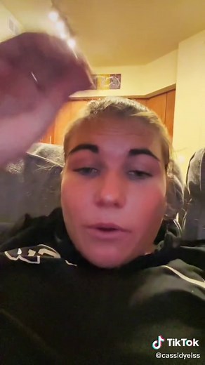 Uncomfortable Stomach Sounds: Why Does It Happen?