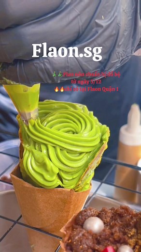 Flan nón phiên bản đón Ông Già Noel chỉ có tại Flaon Quận 1. Từ ngày 5/12 ( áp dụng đặt trước khi tới cửa hàng) #flaon #flannon #yummy #trendingtiktok #hottrend #flantuoisaigon #saigonfood #CapCut #saigonfood #quan1 #viralvideo #foodaholicvn #