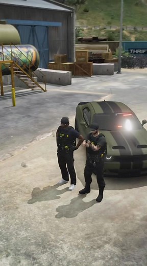 These guys didn’t expect us to be cops!! #FYP #Viral #FiveM #GTA5RP #Cop #gamingontiktok #extraliferoleplay #extralifegg