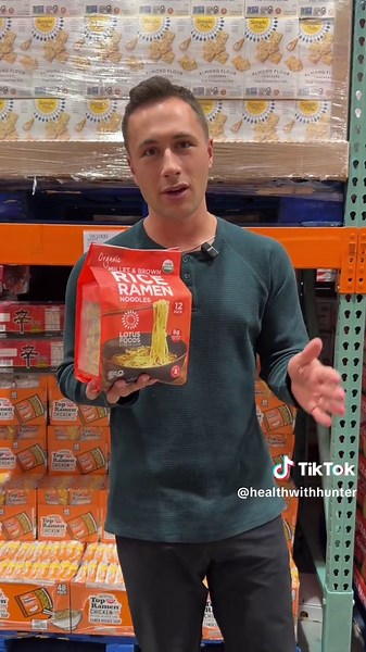 If you love ramen, this Costco find is one of the best upgrades you can make 🍜✅ A lot of traditional ramen brands are packed with ultra-processed ingredients, unnecessary additives, and very high sodium 🚩 A simple swap like this can leave you feeling so much better after eating it! I’m very impressed with this one from @Lotus Foods | Rice & Noodles… simple ingredients, great texture, and one of the healthiest ramen options I’ve found. For better seasoning options, I love @Clean Monday Meals an
