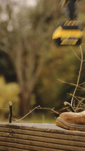 Taglia rapidamente rami e tronchi robusti con il Potatore STANLEY® FATMAX® V20 | Stanley Tools Italia | Facebook