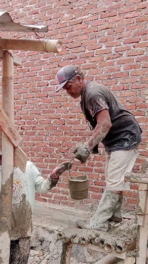 Manual casting techniques; fast and effective civil engineering solutions.#civilengineering