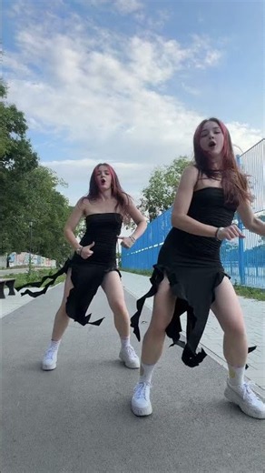 HELLO NEIGHBOR FUNK - Tiktok Viral Trend 🔥‪@avijaneta‬ Fav Tiktok Girls ♥️ #tiktok #dance #shorts
