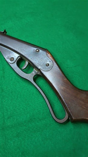 15 seconds with an original condition Daisy #108 Model 39 "Lighting Loader" Carbine.