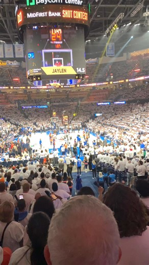 $20,000 SHOT!!! 🏀 A Thunder fan hit the MidFirst Bank half-court shot to win $20,000! https://tinyurl.com/5bcah9be | KOCO 5 News