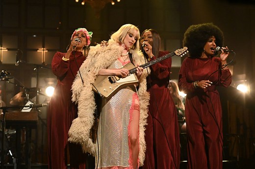 Watch St. Vincent Rock 'Daddy's Home' Songs on 'SNL'