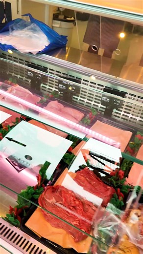 A great session with the team at Prime Cuts Ayr, developing counter-ready meal ideas designed to drive sales and make service easy. From tapas-style trays to traybakes, the focus was on flavour, visual appeal, and practical products that help butcher shops grow their offering. #ButcherShop #ReadyMeals #CounterIdeas #FoodRetailIndustry #ButcherBusiness | Verstegen Spices and Sauces UK