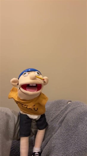 Jeffy loses his arms