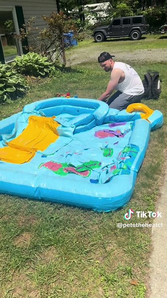 Fast way to fill up your kid’s inflatable pools/toys