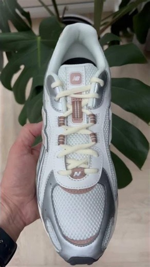 The NEW BALANCE 204L keeps it simple. Not every sneaker needs to be loud.