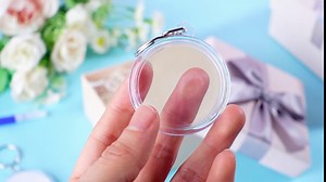 Batiyeer 12 Set DIY Keychain Making Kit for Back to School Classroom Crafts, Keychain Maker Kit Classroom Paint Art DIY Gift(Round)