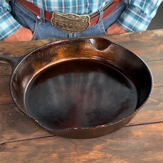579K views · 11K reactions | How to Fix Your Cast Iron! | Kent Rollins | Facebook
