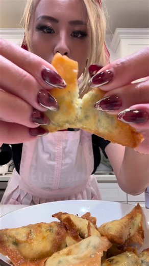 How to make cream cheese Rangoons #rainaiscrazy @rainaiscrazychef | Raina Huang