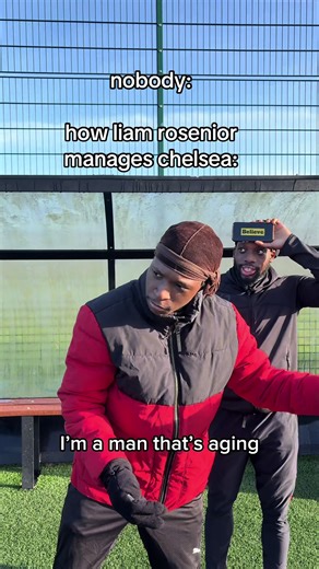 Liam Rosenior's Unique Style as Chelsea Manager