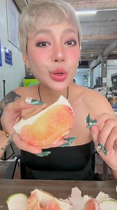 1.8M views · 16K reactions | Test quả bưởi bi khách chê thối ⁉️ #buoidaxanh #hulobi | Hoa Quả Huyền Long Biên | Facebook