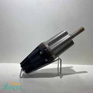 [Hot Item] Xinya Clean Water Vmp Vibration Pump Submersible Diaphragm Pump 300W/230V