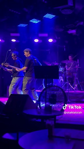 Di Bale Na Lang Kaya by Paolo Santos Trio at 19 East #Paolosantos #Paolosantostrio #19East #DiBaleNaLangKaya