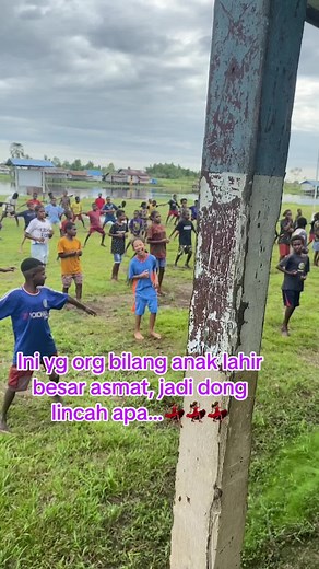 Tarian Tradisional Suku Asmat yang Menggugah Semangat