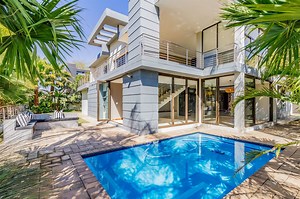 R 9 950 000 | 5 Bedroom House in The Islands Estate | Private Property