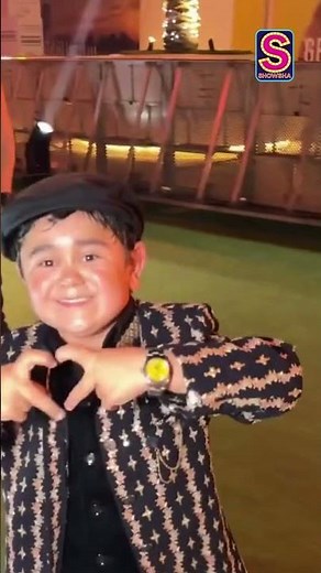 Paps Just Can’t Get Enough Of Abdu | He’s Serving Looks And Stealing The Spotlight With Every Snap!