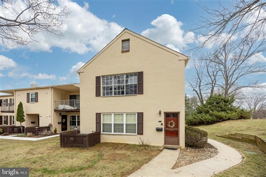 374 Old Forge Crossing #374, Devon, PA 19333 - MLS PACT2120738 - Coldwell Banker