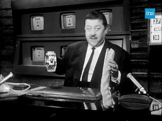 63K views · 1.8K reactions |  LE JT DE FRANCIS BLANCHE. Avez-vous déjà entendu parler des forages de pétrole en plein Paris ? Ou encore du bal annuel des scaphandriers ? Retrouvez les fausses nouvelles du "journal télérévisé" avec un Francis Blanche à l'humour plus que loufoque !  | INA | Facebook